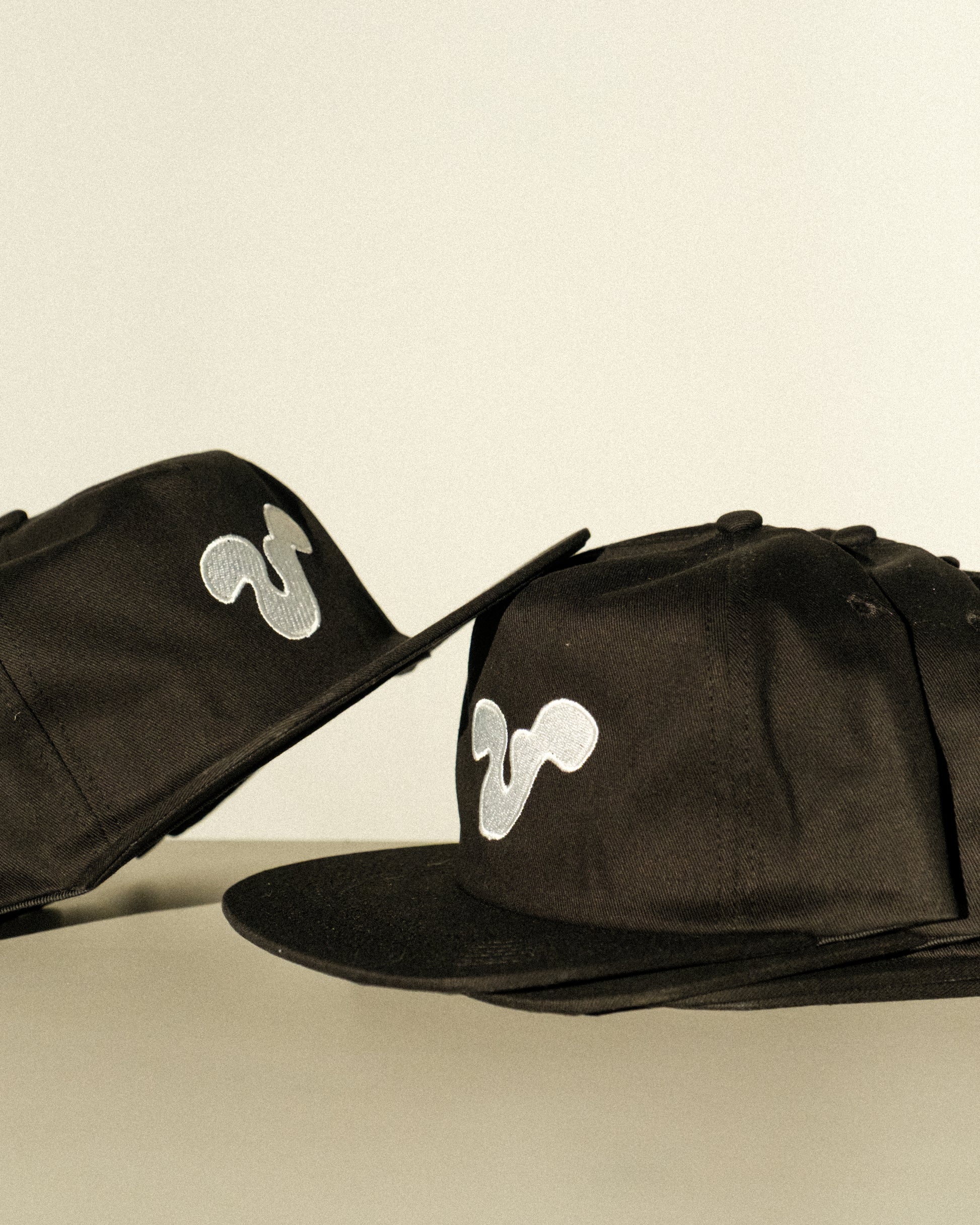 STAPLE HAT (Black)